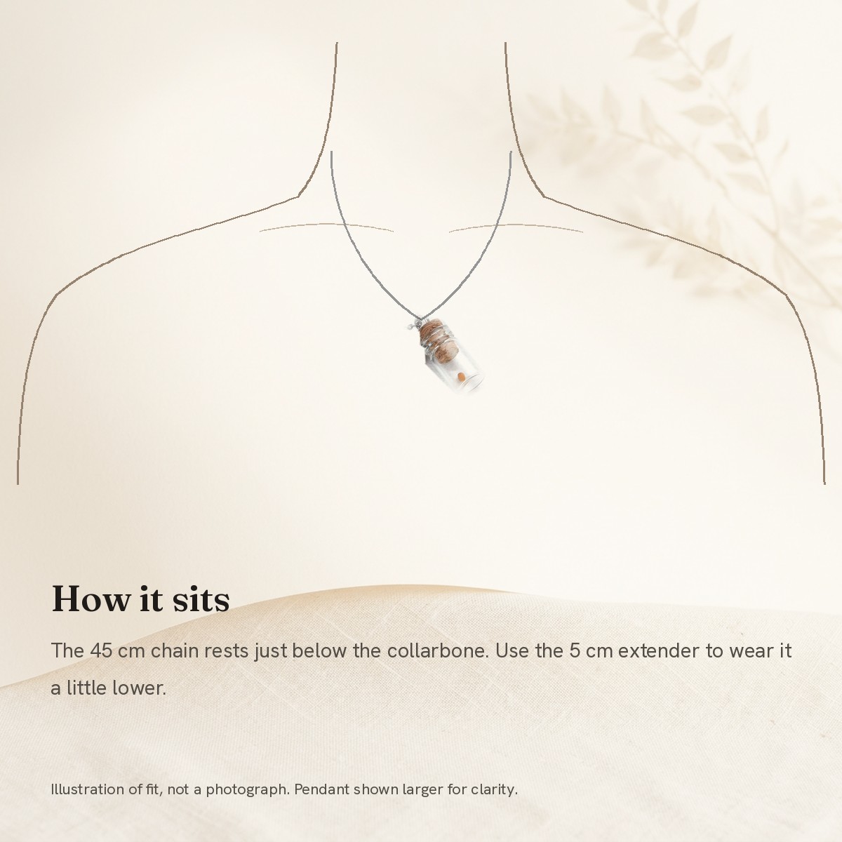 Illustration of how the 45 cm chain sits just below the collarbone